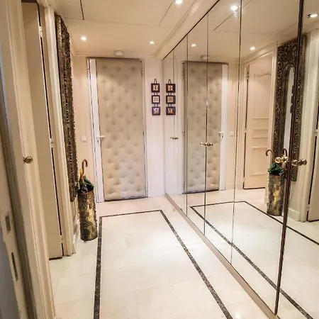 Elysees Luxury Terrasse Apartment Paris